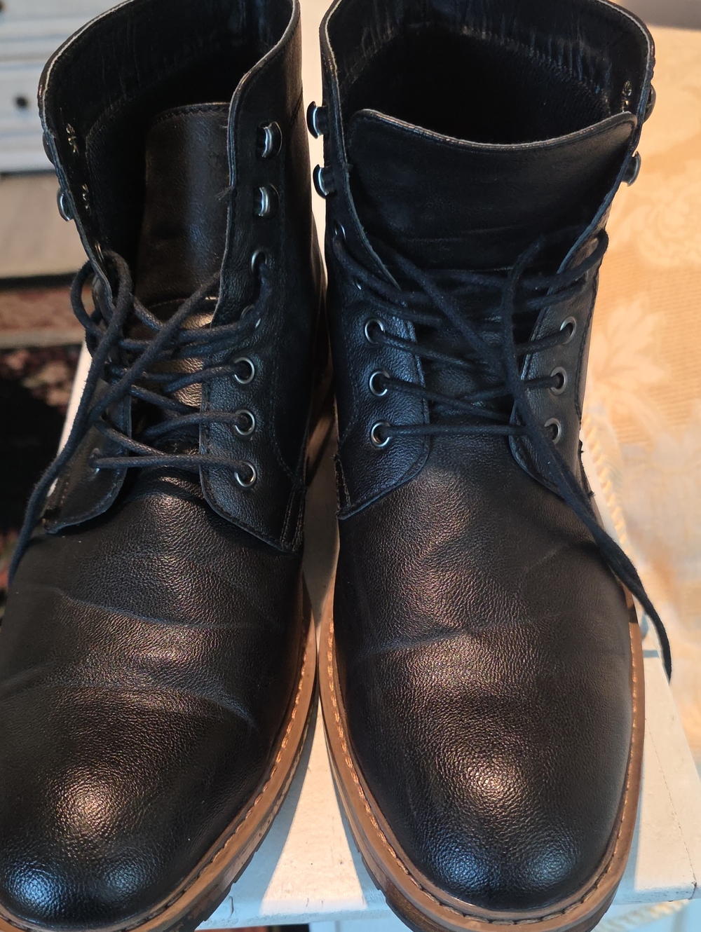 Men's Black Lace-Up Casual Leather Boots with Contrast Welt